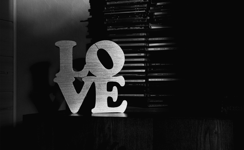 information, freestanding, art and craft, still life, built structure, indoors, architecture, number, sign, illuminated, text, 2K, gray, decor, alphabet