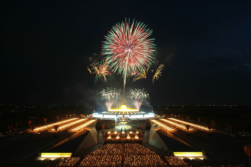 pyrotechnic, fire - Natural Phenomenon, motion, night, building exterior, arts culture and entertainment, firework - Man Made Object, multi colored, light