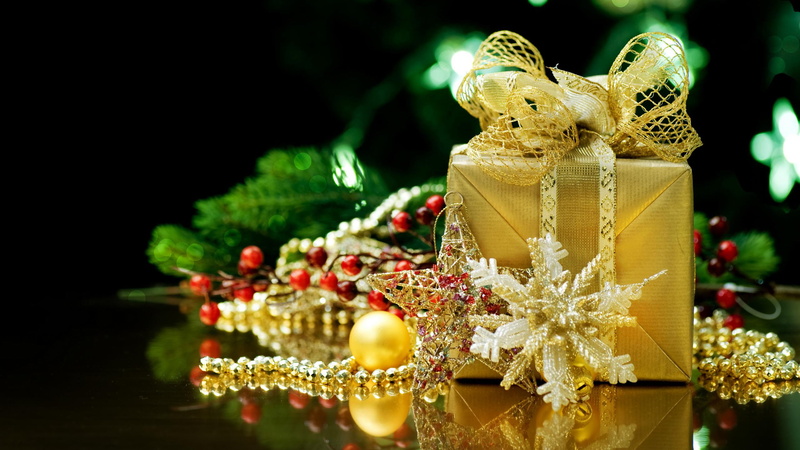 Christmas toys, event, colored, box, beads, winter, decors, red, tree, tape, no People, indoors, focus on foreground, new year, box - Container, reflection