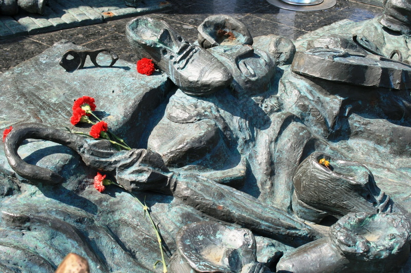 abandoned, representation, rock, heaped, art and craft, unworthy, rock - object, outdoors, statue, holocaust monument, items of personal value, solid, inhuman