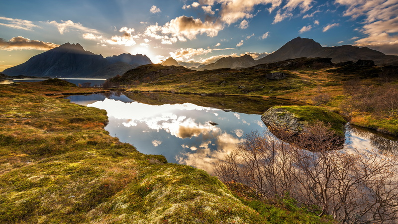boulder, stone, water surface, rays, the sun, blue, The Lofoten Islands, mountains, Bank, rocks, cobblestone, nature, Norway, greens, Bush, autumn, Lofoten