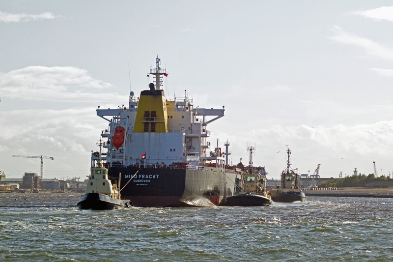 freight transportation, mode of transportation, sky, water, ship, arrival, newcastle, no people, waterfront, military, nautical vessel, sea, nature, architecture
