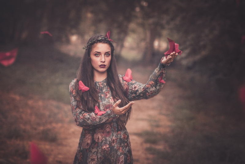 look, background, bokeh, mood, Pilar Roca Garcia, 1080P, girl, dress, origami, butterfly, hands