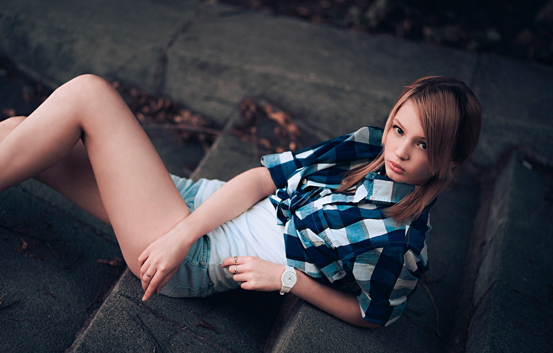 steps, Elya, shorts, shirt, 1080P, similar to, legs, Emily Browning