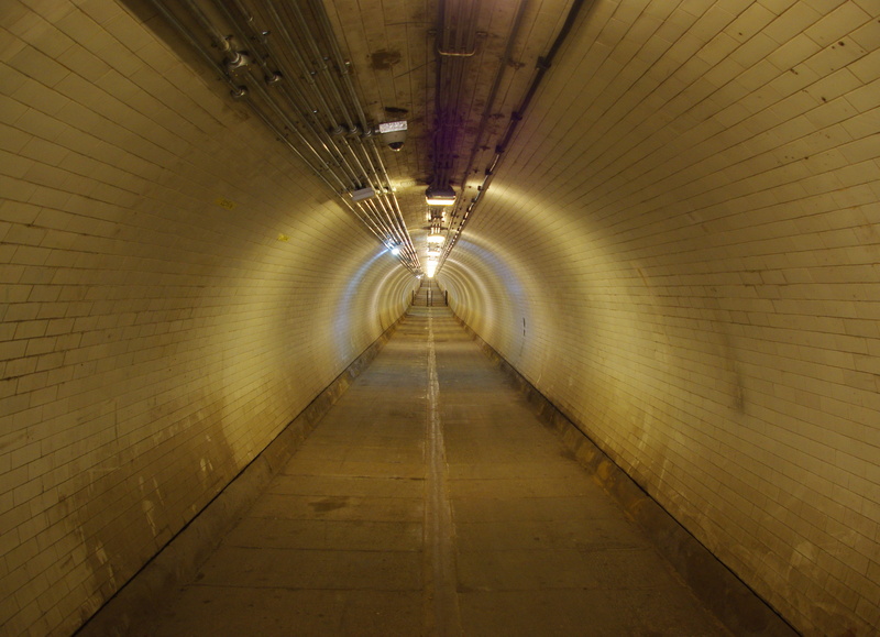 ceiling, footpath, echo, no people, diminishing perspective, architecture, arch, direction, 2K, built structure, greenwich, light, walk, empty, subway