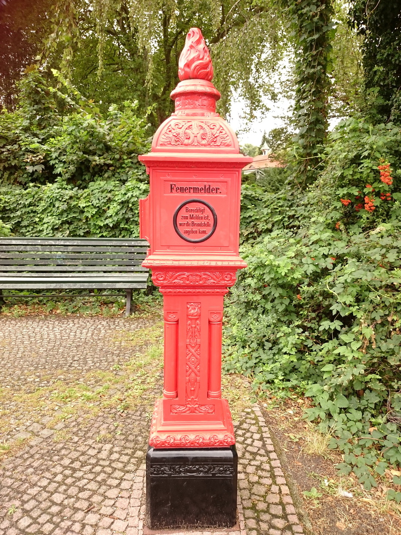 fire detectors, city, 5K, nature, brandmeldenalage, brand, footpath, old, mailbox, text, tree, greenwich promenade, fire detector, smoke detector, built structure