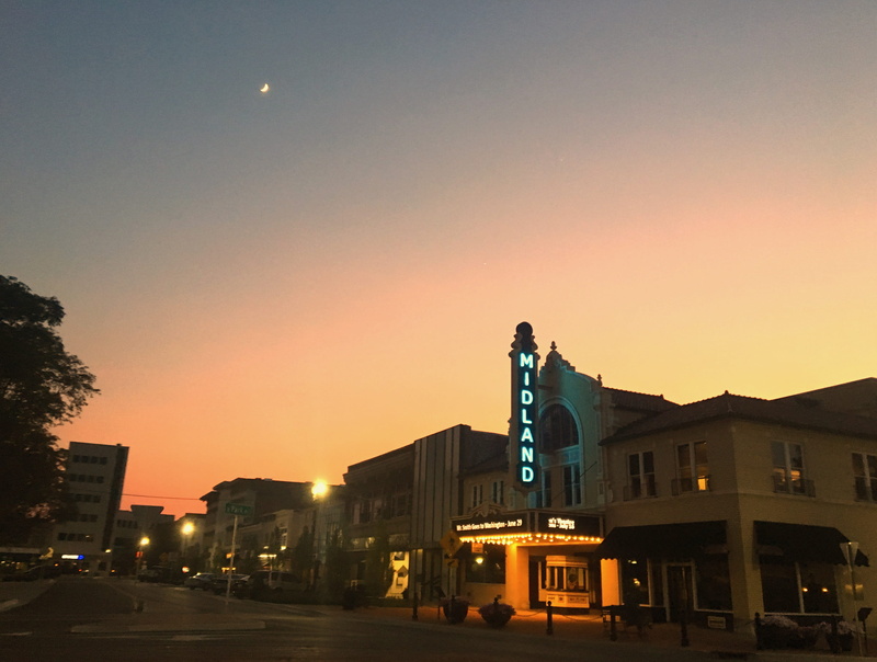 nature, built structure, car, moon, city, ohio, street, mode of transportation, street light, motor vehicle, night, sunset, united states, outdoors, theater