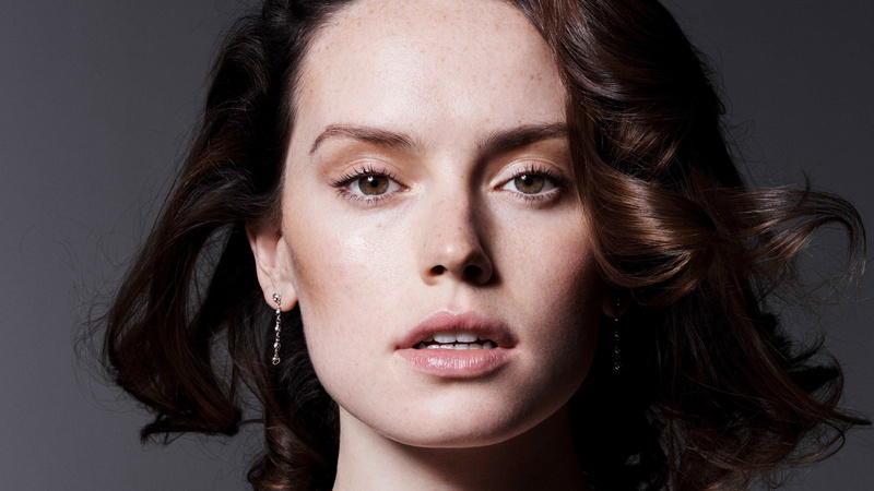 2K, English actress, Daisy Ridley