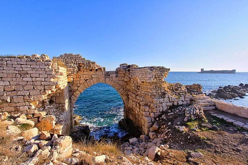 travel destinations, ruined, horizon over water, arch, mediterranean, Girls, land, built structure, girls castle, natural arch, copy space, sea, sky, the past