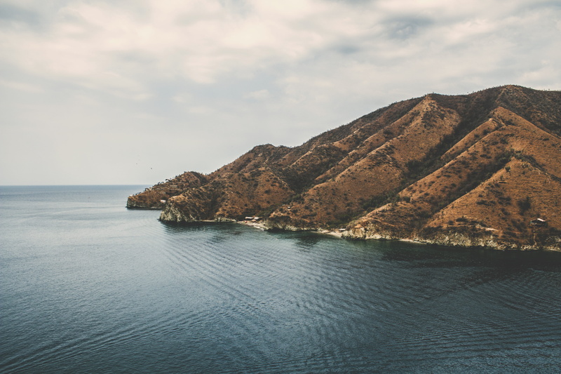 daytime, day, beauty in nature, horizon, rock, body, leaf, coast, outdoors, sea, eroded, beach, mountain, green, coastline, playa, non-urban scene, 5K
