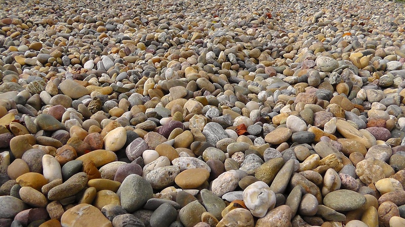 2K, plump, steinig, no people, pebble beach, abundance, full frame, tranquil scene, collection, outdoors, pebbles, stone, backgrounds, tranquility, ground