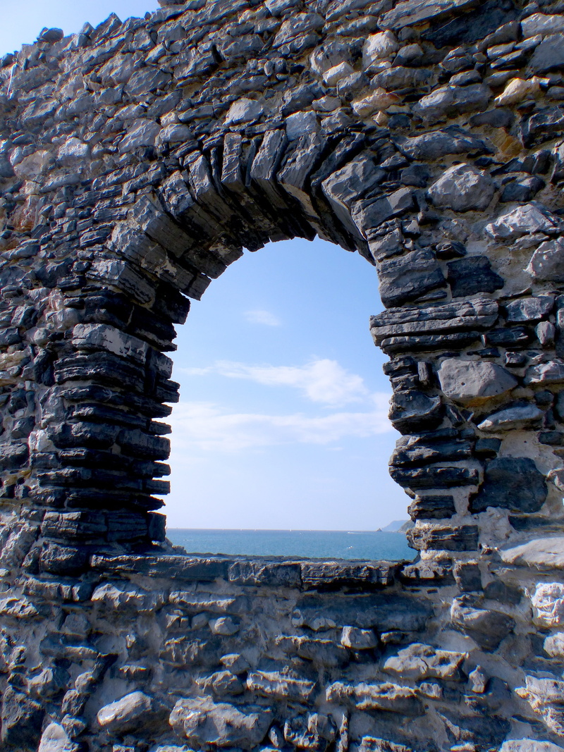 outdoors, history, deterioration, stone wall, wall, sky, day, rock - object, sea, arch, rock, solid, architecture, old, 4K, porto venere, no people, the past