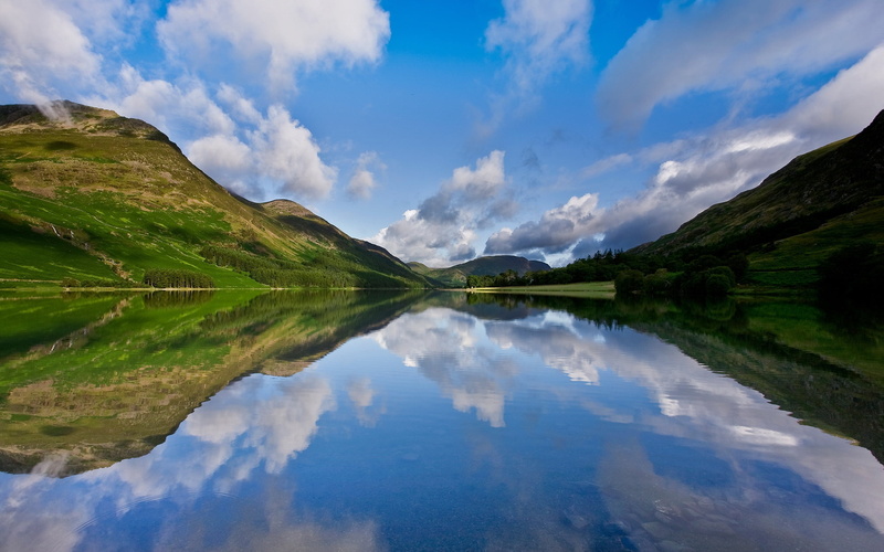 no People, rural Scene, sky, tree, valley, mountain Range, non-Urban Scene, smooth surface, grass, travel, lake, cloud - Sky, scenics, green Color, forest