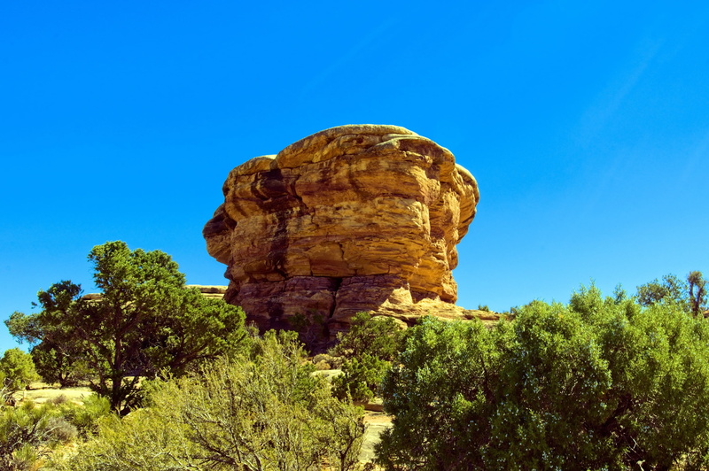 formation, travel destinations, outdoors, scenery, landscape, scenic, canyonlands national park, utah, geology, rock, semi-arid, rock - object, desert