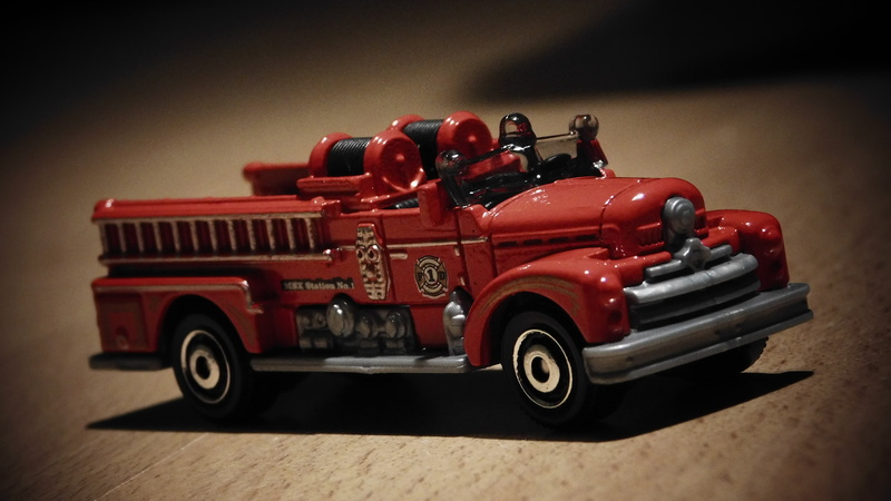 4K, wood - material, land vehicle, no people, maquette, fire engine, nostalgia, mode of transportation, wheel, small, transportation, table, close-up
