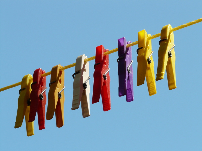 side by side, clamp, 2K, Clothes Line, nature, no people, clothing, colorful, laundry, protection, clothespin, day, in A Row, Dry, variation, group of objects