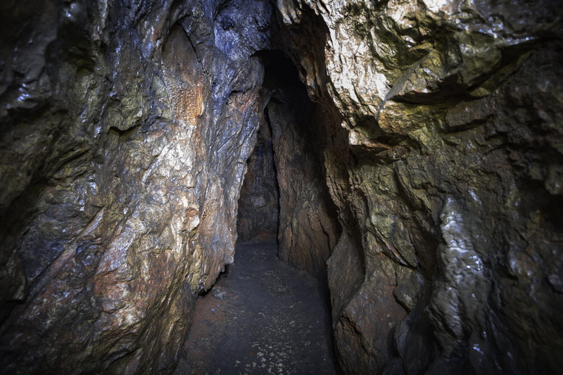 direction, rock, the way forward, crevice, outdoors, physical geography, geology, nature, moisture, rough, architecture, day, rock formation, beauty in nature