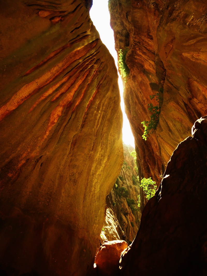 no people, rock, tranquility, travel destinations, idyllic, rock formation, rock - object, non-urban scene, day, 5K, formation, geology, Gorge, mountain range