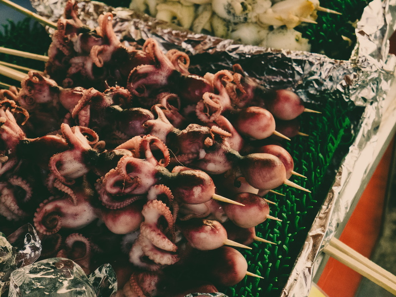 nature, abundance, large group of objects, culinary, retail, bread, produce, black, plant, cracker, day, animal, healthy eating, garlic, food and drink