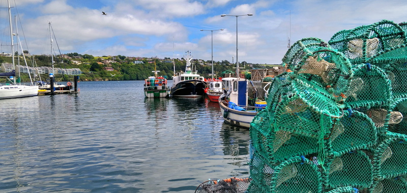 cloud - sky, boats, Boats, no people, nature, building exterior, green color, fishing, cork, Sea, harbor, moored, outdoors, 4K, Fishing, Fishing, sea