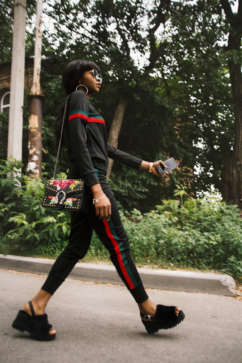 leisure activity, fashionable, motion, nature, enjoyment, woman, beautiful, side view, adult, hairstyle, young women, fashion, tracksuit, outfit, day, full length