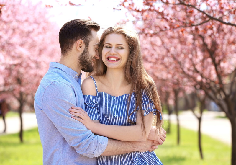hugs, 1080P, spring, girl, photo, guy, trees, joy, lovers, happiness