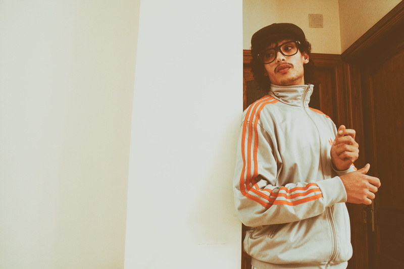 adult, allergic, think, portrait, young men, one person, traditional clothing, standing, tracksuit, adidas, 5K, man, glasses, looking at camera, leaning