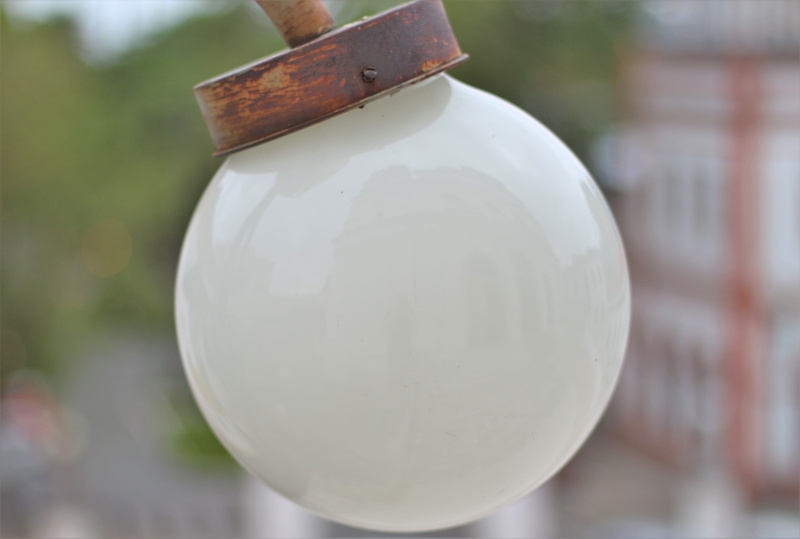 hanging, luz, igreja nossa senhora das dores, nature, circle, day, close-up, old, sphere, single object, no people, transparent, glass - material, focus on foreground
