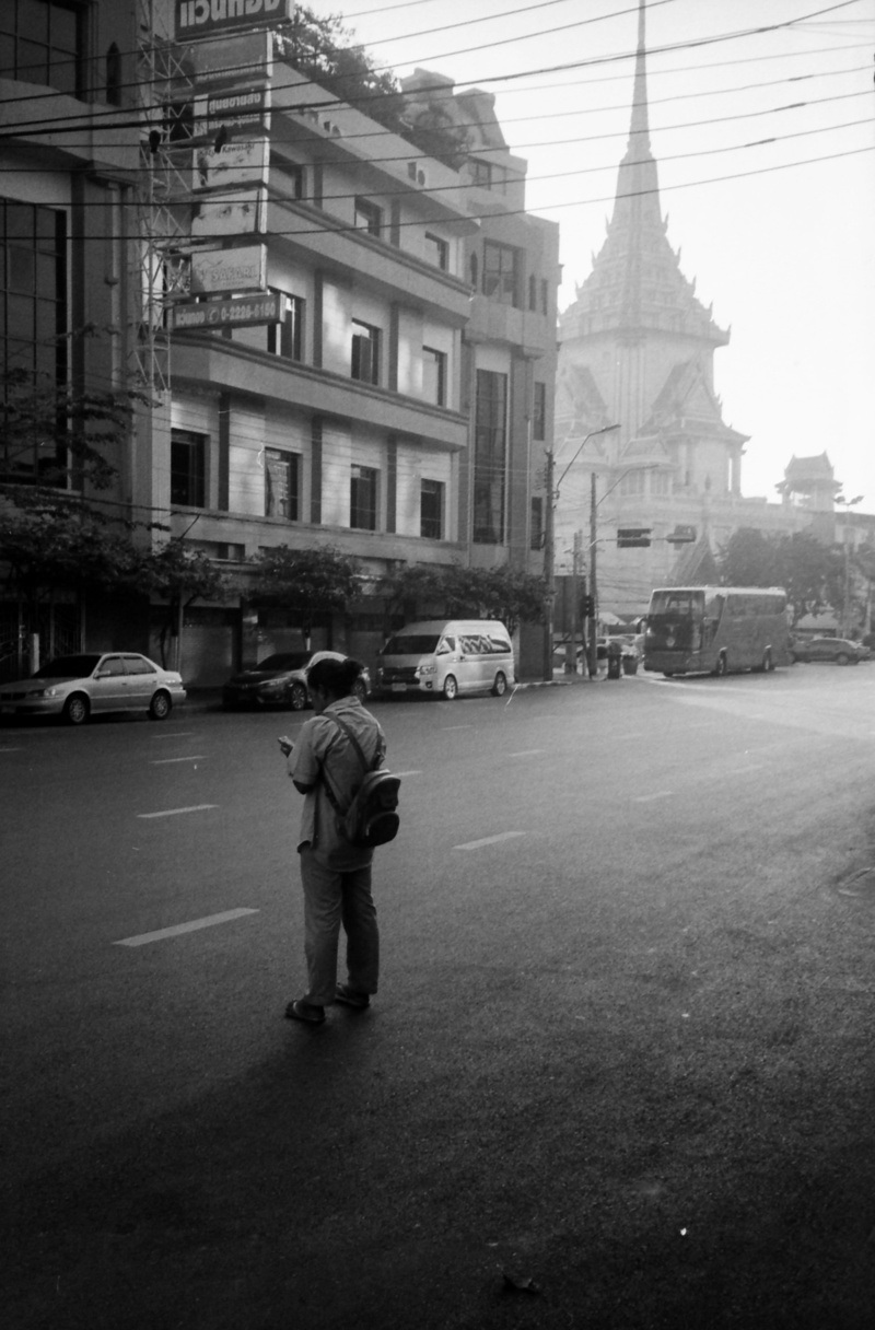 bangkok, copy space, thailand, men, outdoors, canon, 35mm film, building, public transportation, urban lifestyle, city, 4K, motor vehicle, day, backpack