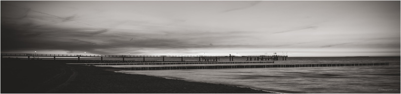 water, black And White, no People, landscape photography, sepia, koserow, landscape, coastline, 4K, sea, beach, outdoors, bridge, sky, shot, nature, schwarz  weiss
