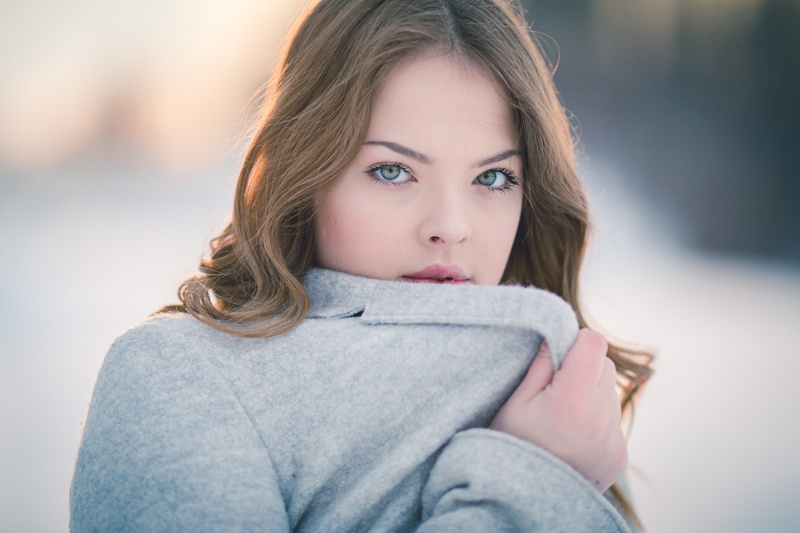 innocence, headshot, color, 135mm, teenager, portrait, sunset, casual clothing, close-up, adult, one person, sun, light, looking at camera, canon, bokeh