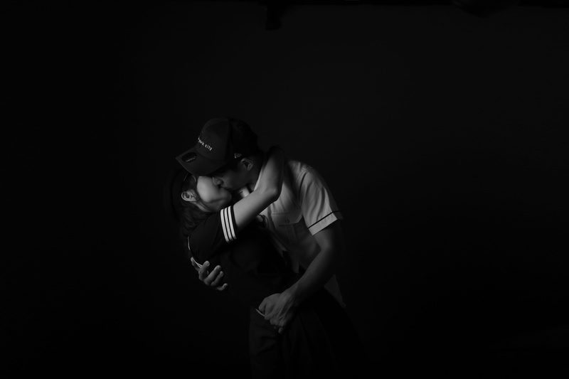 hug, three quarter length, romance, silhouette, snap, people, worried, date, happy, black background, depression - sadness, copy space, sadness, aggression