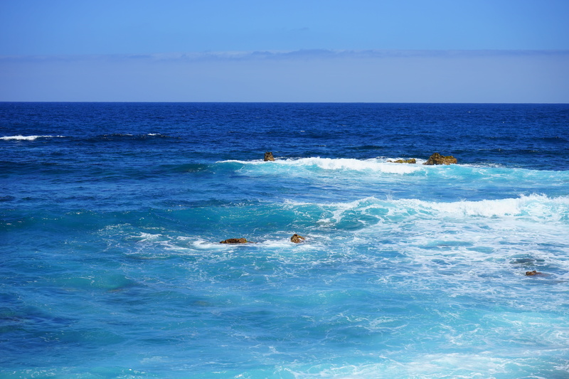 light blue, motion, beauty in nature, scenics - nature, nature, swimming, beach, blue, horizon over water, vacations, marin blue, summer, wave, idyllic