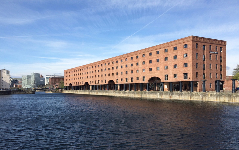no people, outdoors, cloud - sky, 2K, building, england, nature, rippled, built structure, sky, architecture, connection, river, wapping dock, skyscraper