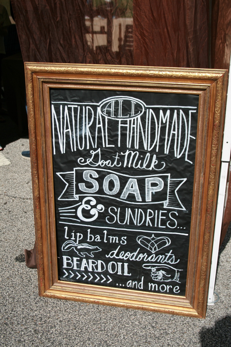 no people, handwriting, cafe, message, close-up, food, business, Soap, non-western script, restaurant, information, western script, retail, Chalkboard