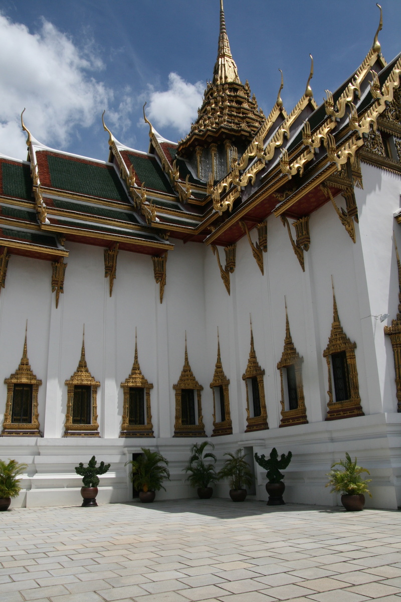 nature, clouds, white, built structure, city, the past, sky, roof, repeated, gold, buildings, temple, belief, spire, thailand, building, windows, architecture