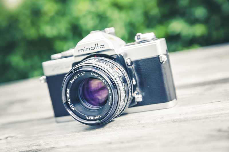 selective focus, table, contemporary, body, day, film, retro styled, camera - photographic equipment, lens - optical instrument, elegance, city, creative
