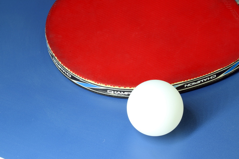 red background, ping-pong paddles, table tennis, game, leisure games, colored background, play, sphere, 5K, racket, health, hobby, sport, leisure activity