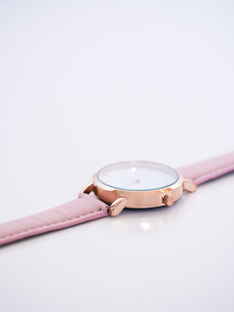 desk, isolated, strap, round, clock, workplace, close-up, desktop, colored, magnifying Glass, close up, white, white space, exploration, old