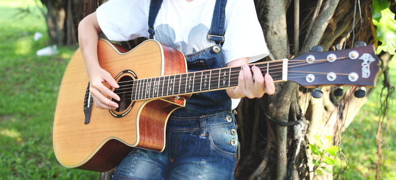 Guitar, leisure activity, grassland, denim, guitarist, arts And Entertainment, blue, tree, people, music, Odin, midsection, men, life, smile, Life, day