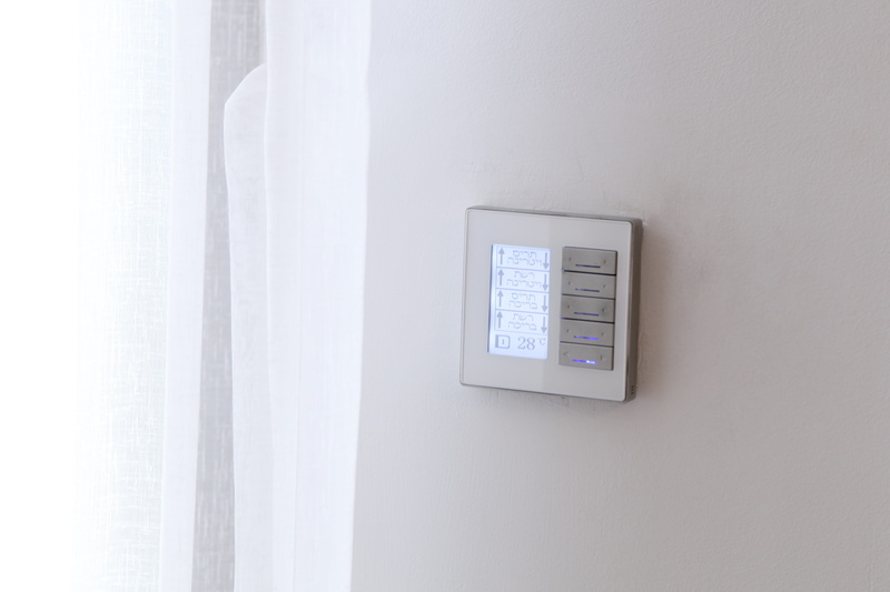connection, big house, no people, smart home, villa, window, wall - building feature, built structure, architecture, wireless technology, smart panel, temperature