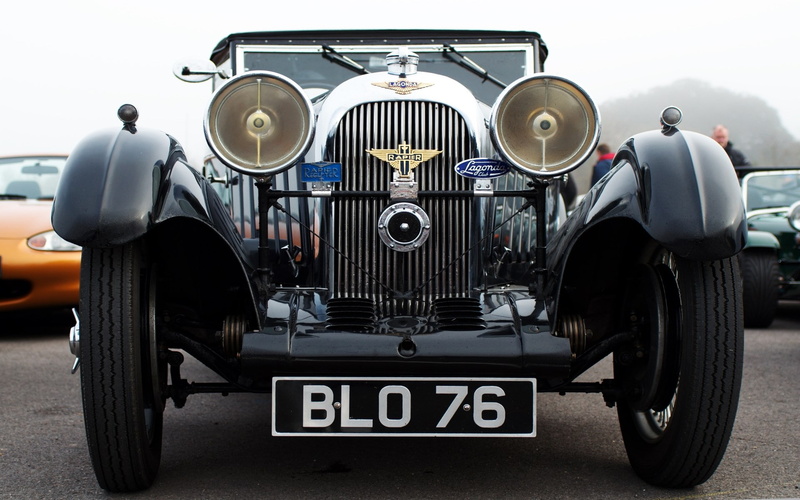 day, motor vehicle, focus on foreground, competition, land vehicle, lagonda rapier, engine, transportation, car, mode of transportation, security, sports race