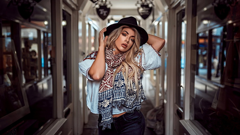 topic, look, hairstyle, makeup, model, posing, blonde, jeans, is, bokeh, 1080P, beauty, portrait, figure, hat, Oliver Gibbs, scarf