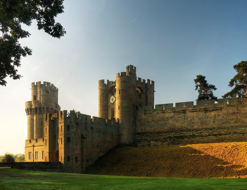 building, tree, built structure, architecture, warwick castle, plant, sunlight, building exterior, old, day, fort, no people, ruined, ancient, 2K, grass