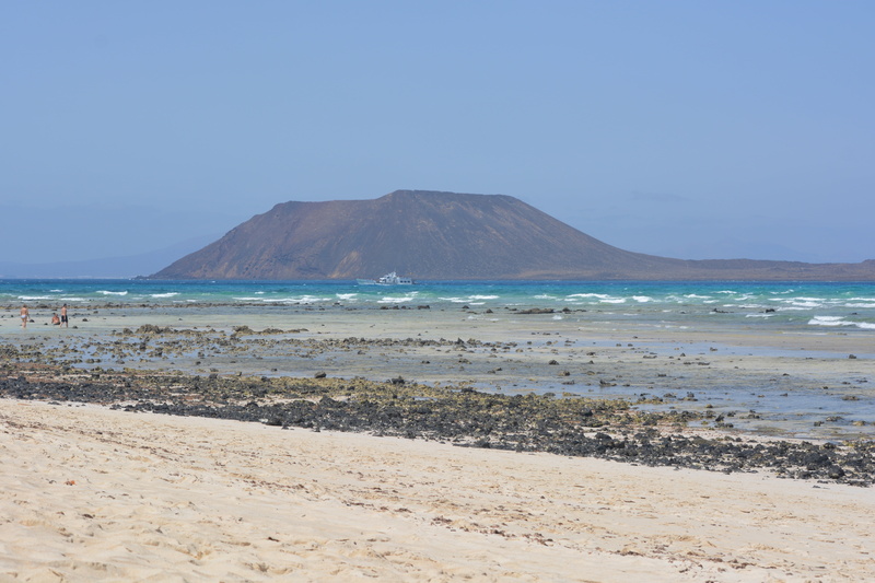 travel destinations, beauty in nature, outdoors, no people, landscape, fuerteventura, sea, clear sky, beach, nature, water, copy space, tranquility, sand