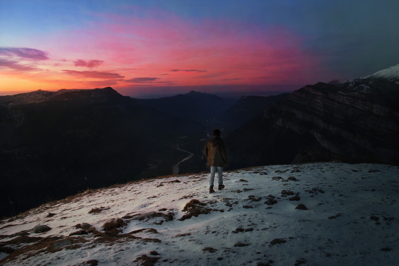 mountain range, leisure activity, one person, real people, tranquility, non-urban scene, 1080P, men, sky, sunset, activity, nature, lifestyles, adventure