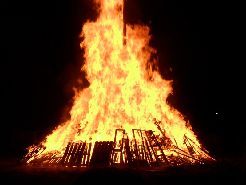 flame, accidents and disasters, damaged, architecture, destruction, blaze, danger, flames, heat - temperature, burning, night, sign, communication, nature