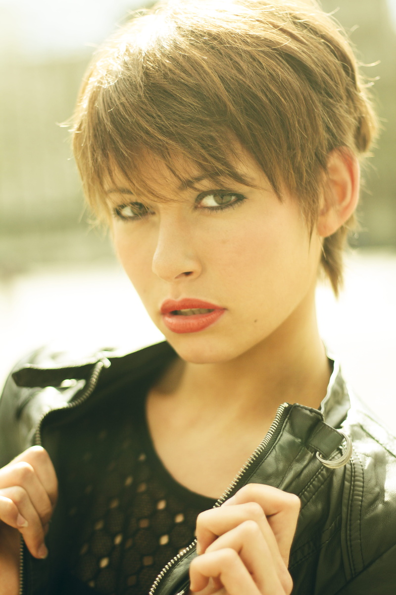 focus on foreground, fashion, one person, 5K, pretty, outdoors, headshot, women, bangs, lifestyles, beauty, female, looking away, close-up, black, adult
