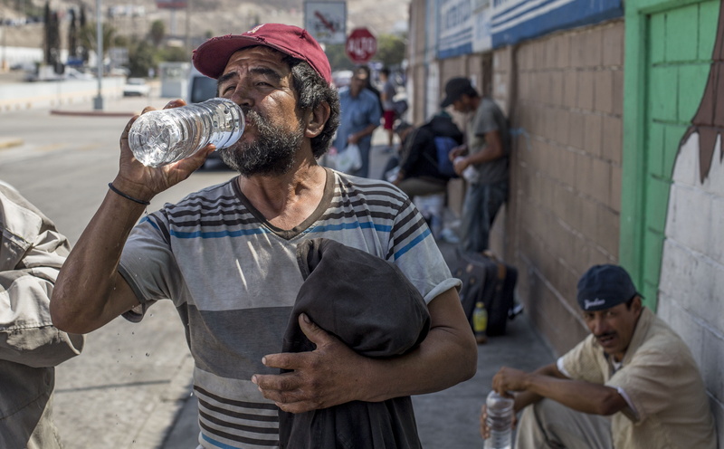 4K, standing, men, man, water, architecture, glass, beard, casual clothing, hat, people, day, bottle, real people, refreshing, fluid, mexico, incidental people