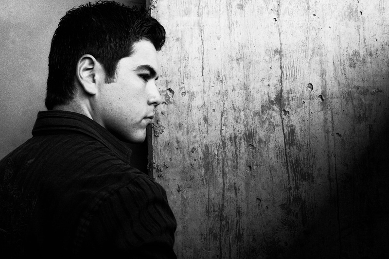 looking away, casual clothing, leisure activity, adult, blackandwhite, wood, side view, profile view, 2K, looking, real people, portrait, tijuana, standing